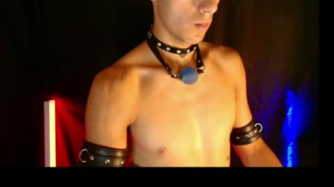 Snapshot of dark_rosse1 chatting on 06/13/26, 03:04 rosse online show from 06/13/26, 03:04