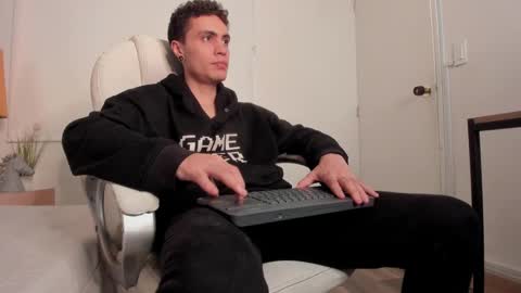 dark_sun333 online show from 09/11/25, 10:10