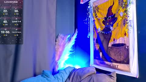 Vamp  online show from 12/30/24, 12:00