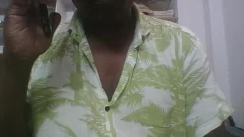 Snapshot of darkbond007r chatting on 02/17/25, 07:15 Black beauty telgrm online show from 02/17/25, 07:15