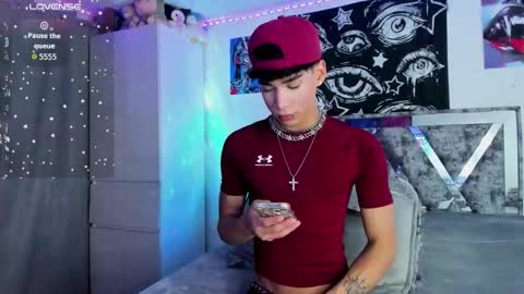Snapshot of darkboy26_ chatting on 11/14/25, 03:05 Blake online show from 11/14/25, 03:05