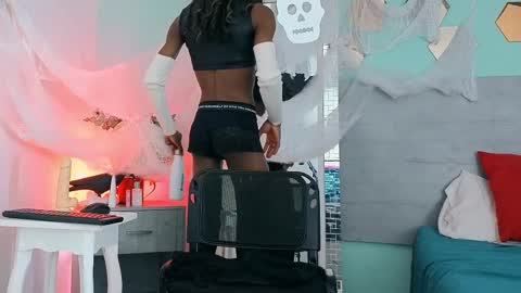 Snapshot of darkcandyboy chatting on 10/29/25, 12:51 darkcandyboy online show from 10/29/25, 12:51