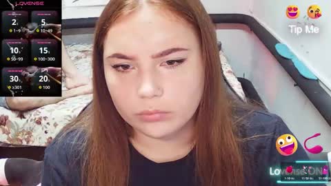 Snapshot of darkcharm1 chatting on 11/08/25, 02:17 darkcharm1 online show from 11/08/25, 02:17