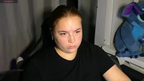 Snapshot of darkcharm1 chatting on 11/11/25, 03:23 darkcharm1 online show from 11/11/25, 03:23