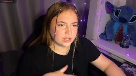 Snapshot of darkcharm1 chatting on 11/14/25, 01:21 darkcharm1 online show from 11/14/25, 01:21