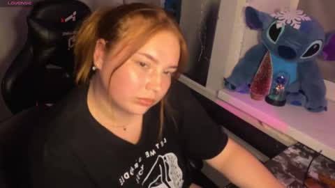 Snapshot of darkcharm1 chatting on 11/24/25, 02:28 darkcharm1 online show from 11/24/25, 02:28