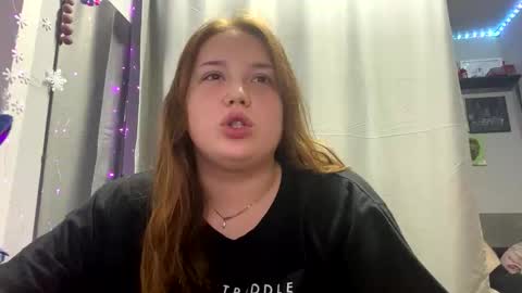 Snapshot of darkcharm1 chatting on 11/27/25, 05:37 darkcharm1 online show from 11/27/25, 05:37