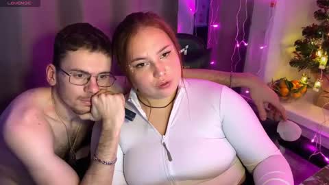 Snapshot of darkcharm1 chatting on 12/15/25, 04:22 darkcharm1 online show from 12/15/25, 04:22