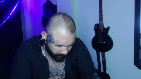 darkclothes online show from 12/24/24, 12:44