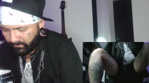 darkclothes online show from 12/25/24, 07:34