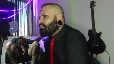 darkclothes online show from 01/01/25, 01:37