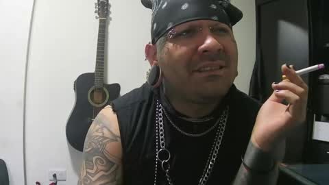 darkclothes online show from 01/22/25, 02:04