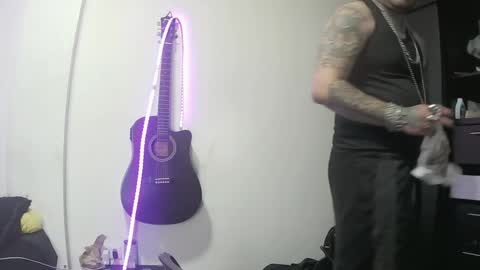 darkclothes online show from 02/01/25, 11:10