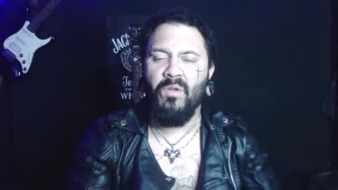 darkclothes online show from 09/16/25, 07:42
