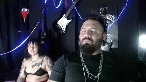 Snapshot of darkclothes chatting on 11/04/25, 02:10 darkclothes online show from 11/04/25, 02:10