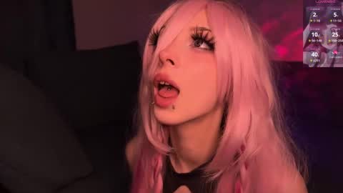 Yuu online show from 10/19/25, 12:00