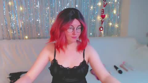 Kelly online show from 12/06/24, 07:32