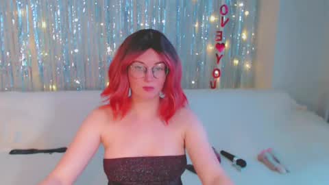 Kelly online show from 12/15/24, 09:24