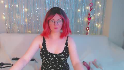 Kelly online show from 12/20/24, 09:54