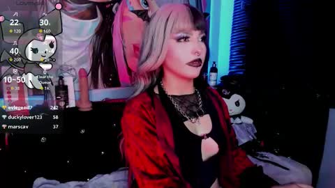 Snapshot of darki_shine_ chatting on 09/12/25, 12:16 cleitlin vinson online show from 09/12/25, 12:16