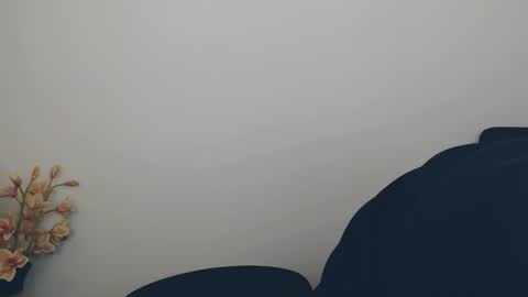 Anna online show from 09/29/25, 04:12