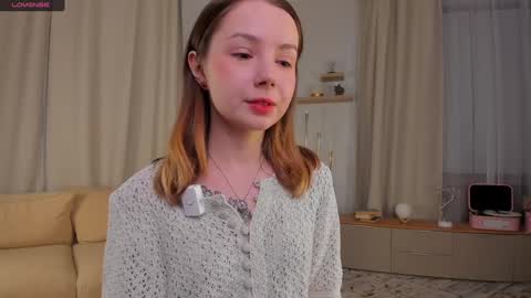 Snapshot of darklycurious chatting on 11/08/25, 08:18 Elizabeth online show from 11/08/25, 08:18