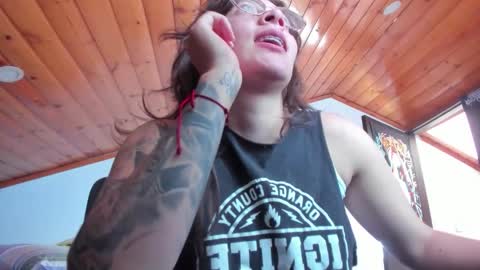 Snapshot of darkness_joones chatting on 11/08/25, 05:12 Darkness online show from 11/08/25, 05:12