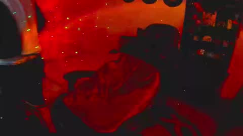 Snapshot of darkness_prince_x chatting on 10/16/25, 05:30 online show from 10/16/25, 05:30