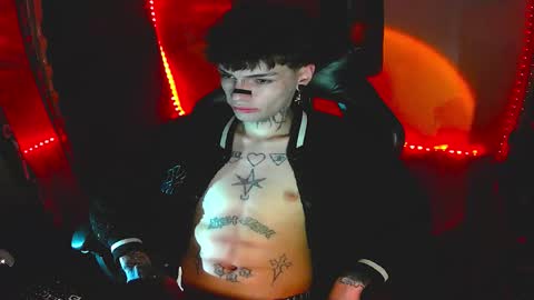   online show from 12/15/25, 07:34