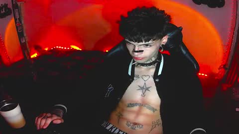   online show from 12/18/25, 05:24