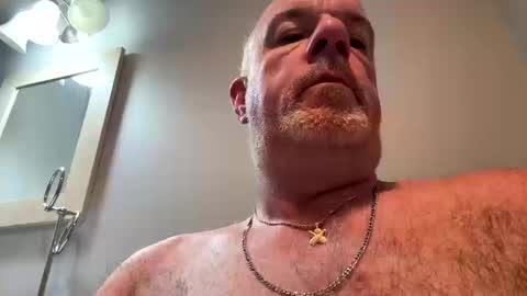 darknite083072 online show from 10/13/25, 09:42