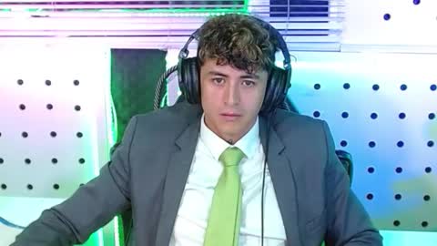 Snapshot of darko0717 chatting on 10/31/25, 06:53 DARKO0717 online show from 10/31/25, 06:53