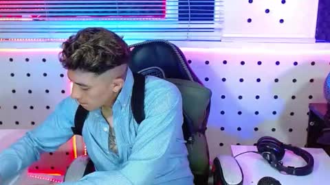 Snapshot of darko0717 chatting on 11/04/25, 11:31 DARKO0717 online show from 11/04/25, 11:31