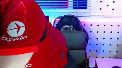 Snapshot of darko0717 chatting on 11/06/25, 01:06 DARKO0717 online show from 11/06/25, 01:06