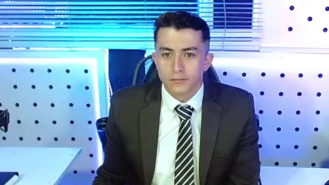 Snapshot of darko0717 chatting on 11/07/25, 12:05 DARKO0717 online show from 11/07/25, 12:05