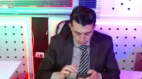 Snapshot of darko0717 chatting on 11/17/25, 01:39 DARKO0717 online show from 11/17/25, 01:39