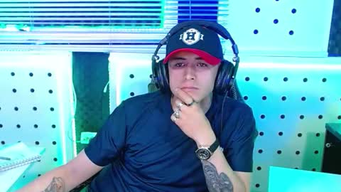 Snapshot of darko0717 chatting on 12/05/25, 02:42 DARKO0717 online show from 12/05/25, 02:42