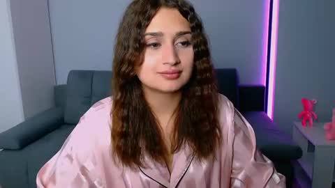 Amelie online show from 06/19/26, 07:06