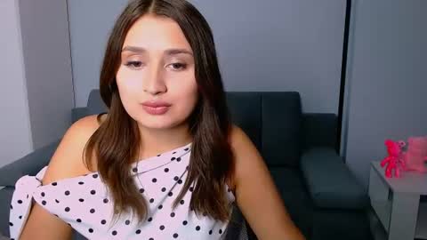 Amelie online show from 07/07/26, 04:44