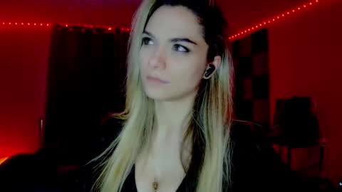 roseredgoddess online show from 11/27/25, 03:41