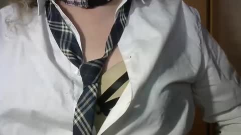 Snapshot of darksonya187 chatting on 12/17/25, 06:58 sonya online show from 12/17/25, 06:58