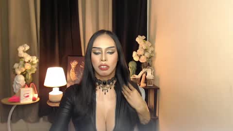 HAPPY BIRTHDAY MISTRESS MADRIANA online show from 01/23/25, 06:28