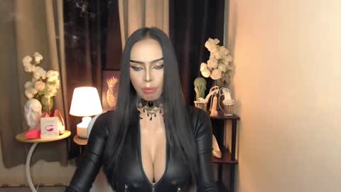 HAPPY BIRTHDAY MISTRESS MADRIANA online show from 02/01/25, 10:05
