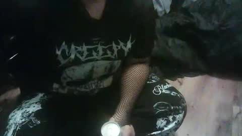 Snapshot of darksundaze chatting on 06/04/26, 01:55 DarkSundaze online show from 06/04/26, 01:55