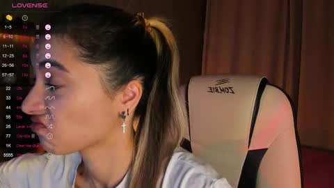 Belle online show from 09/16/25, 04:02