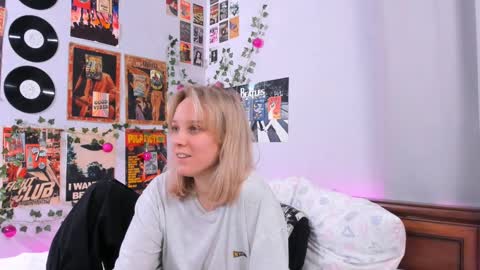 lina online show from 02/12/25, 11:30