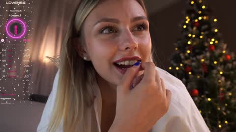 Darline online show from 12/24/24, 03:16