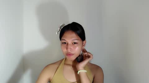Snapshot of darling_sweetheartxx chatting on 11/10/25, 05:45 YOUR ATHENA online show from 11/10/25, 05:45
