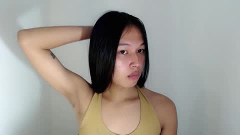 Snapshot of darling_sweetheartxx chatting on 11/19/25, 08:31 YOUR ATHENA online show from 11/19/25, 08:31