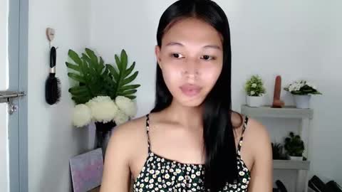 Snapshot of darling_sweetheartxx chatting on 11/29/25, 09:56 YOUR ATHENA online show from 11/29/25, 09:56